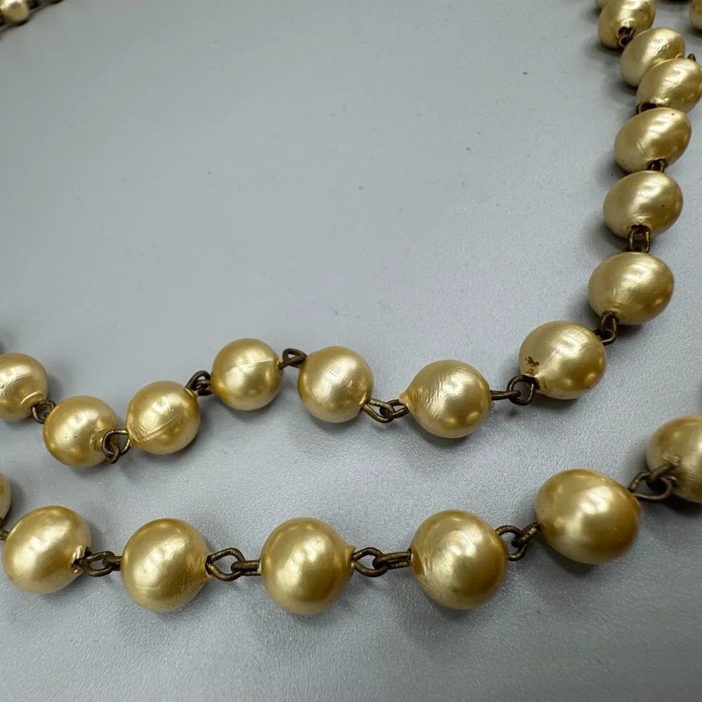 VintageFaux Pearl Lot, Pearl Studded Hair Comb, Necklace, M Vellano Earrings NWT - Picture 8 of 12